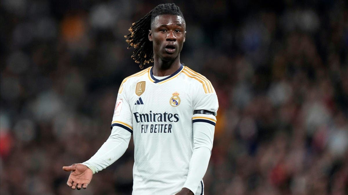 إدواردو كامافينغا يمدد عقده مع ريال مدريد لمدة عامين إضافيين