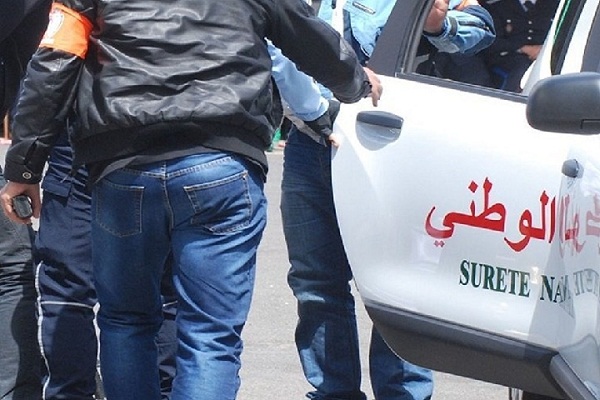 توقيف ثلاثة أشخاص للاشتباه في تورطهم في قضية تتعلق بالسرقة المقرونة بالضرب والجرح