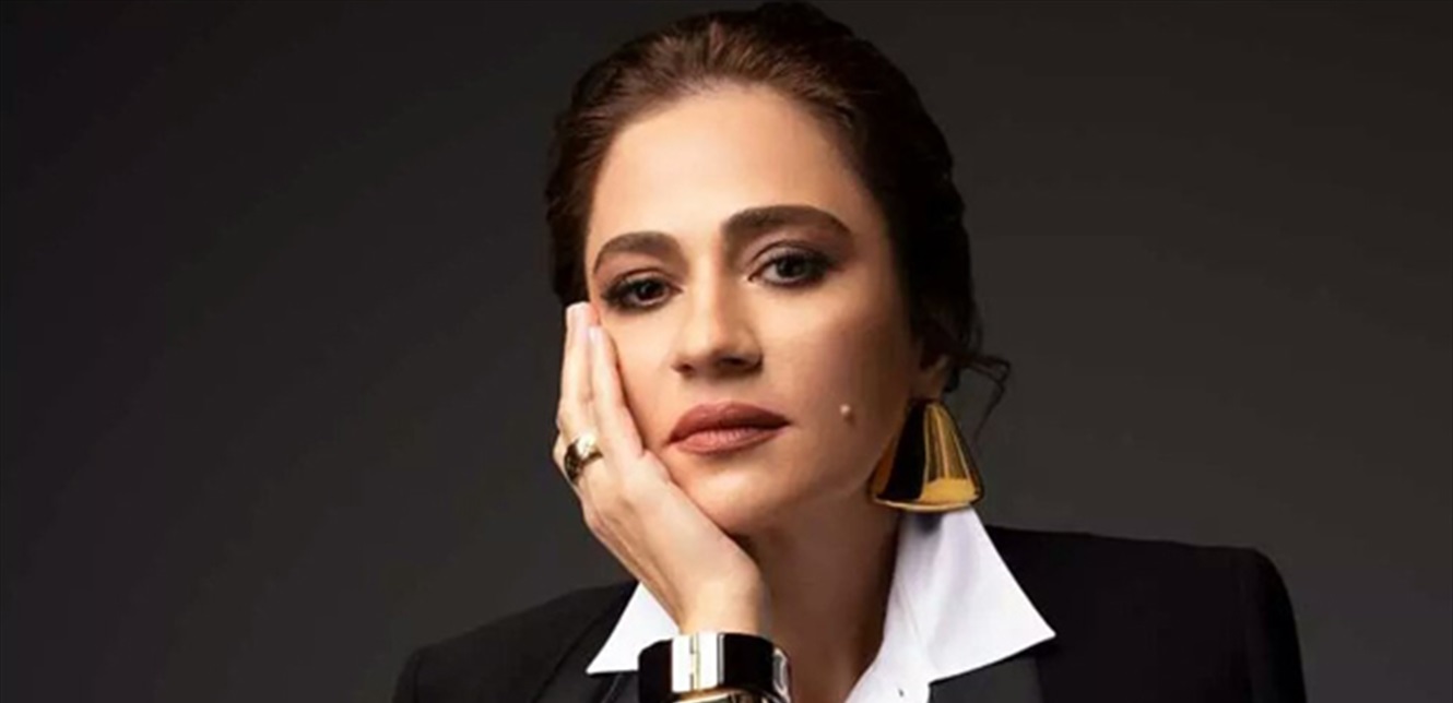 جوليا بطرس توجه رسالة مباشرة للمصور الصحفي الفلسطيني الشهير معتز العزايزة