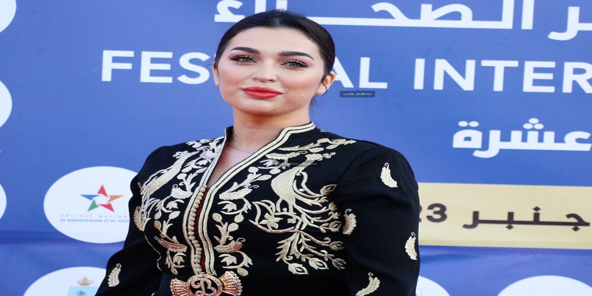 تكريم فرح الفاسي بالمهرجان الدولي للفيلم عبر الصحراء في دورته 17