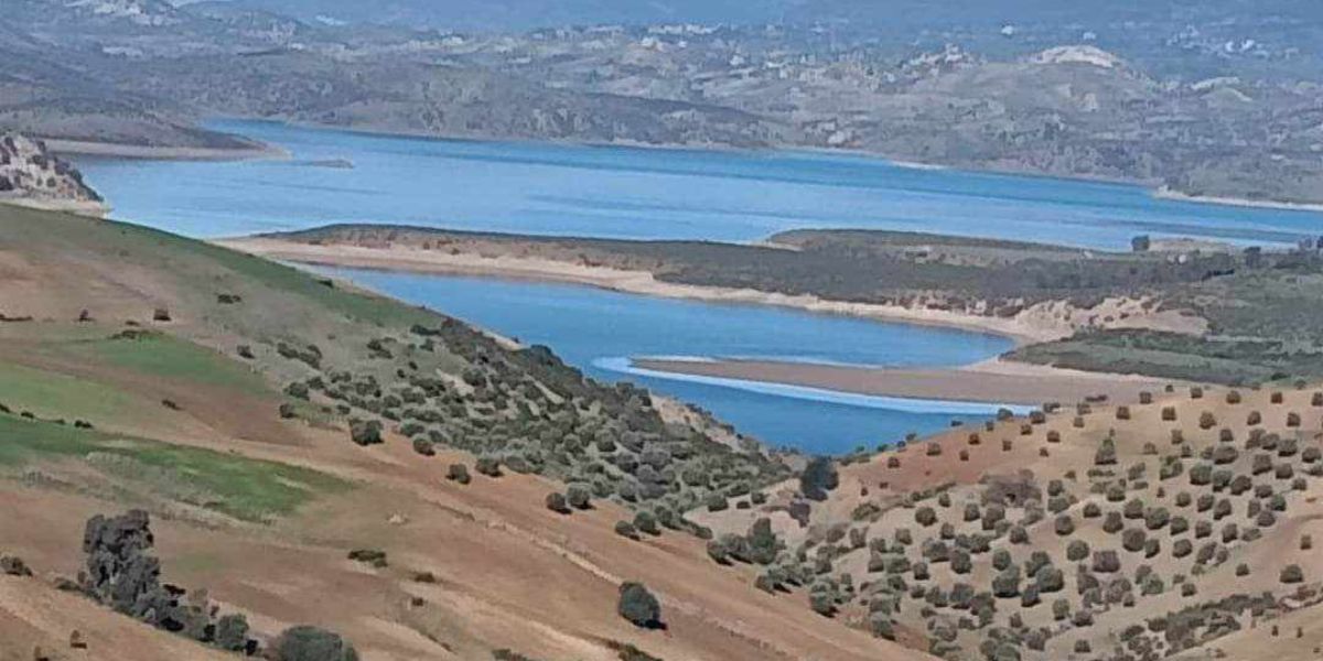 الطريق الرابطة بين جماعة أسجن وسد واد المخازن النور تقترب من رؤية النور