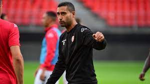 إدارة نادي فالنسيان تعلن تعيين المدرب المغربي أحمد القنطاري مدربا مؤقتا