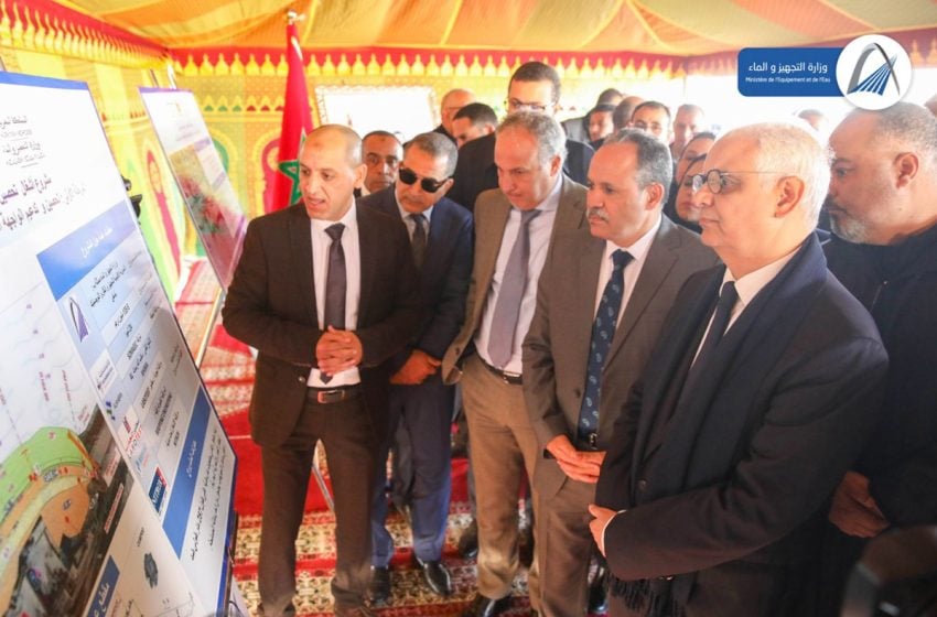 التوقيع على اتفاقية الشراكة الخاصة بتنفيذ المشاريع الطرقية لتأهيل البنية التحتية بجهة مراكش آسفي