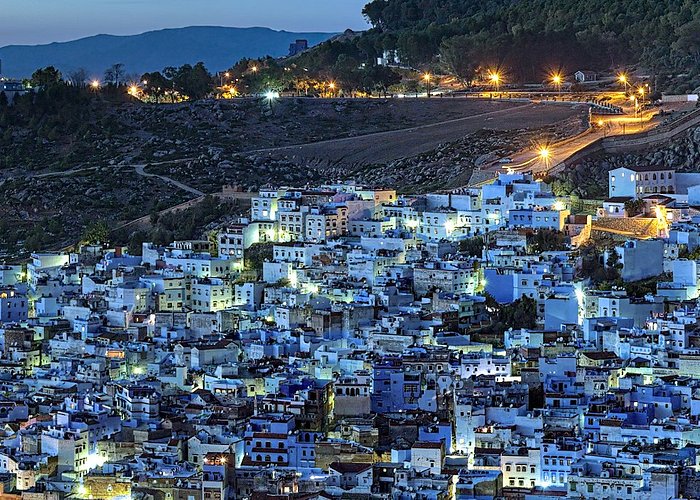 مجموعة سياحية صينية تعقد لقاء مع فعاليات اقتصادية لاستكشاف فرص استثمارية بجهة طنجة تطوان الحسيمة.