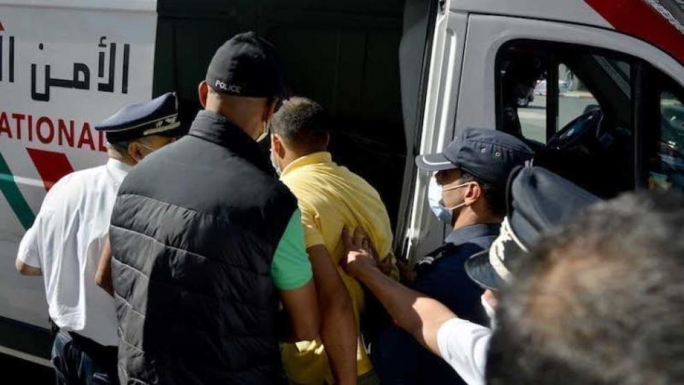 توقيف شخصين للاشتباه في تورطهما في قضية تتعلق بترويج المخدرات والمؤثرات العقلية