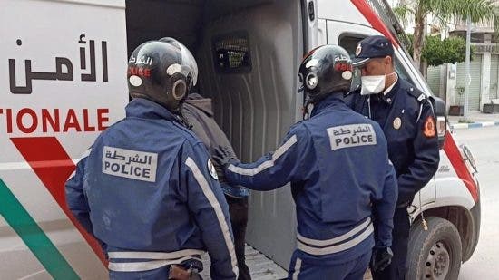 أكادير: توقيف شقيقتين للاشتباه في تورطهما في قضية تتعلق بحيازة وترويج أدوية مهربة