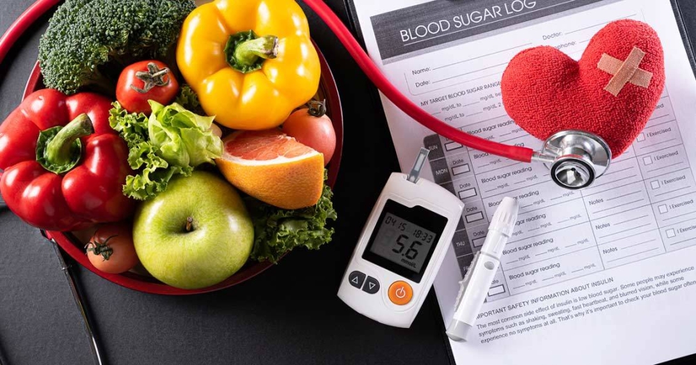 اتباع نظام غذائي منخفض الكربوهيدرات يساعد المصابين بداء السكريفي المحافظة على معدلات متوازنة للسكر في الدم