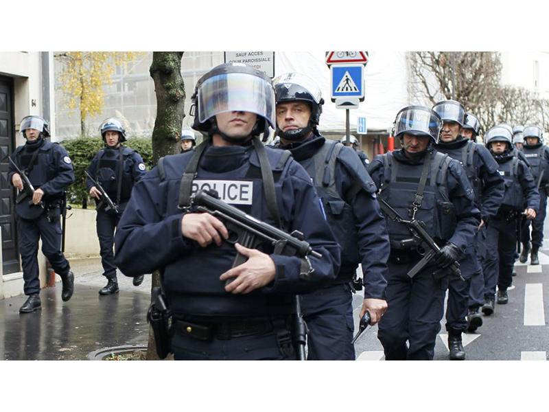 فرنسا : استنفار أمني بسبب تهديد إرهابي قبل عيد الفصح