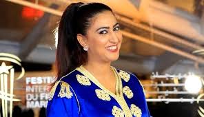 دنيا يوطازوت توجه رسالة نارية مشفرة لأحد زملائها بالمجال الفني