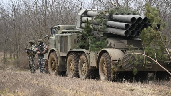 القوات الروسية تتمكن من السيطرة على قرية جديدة في شرق أوكرانيا