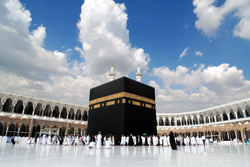 خنيفرة.. حفل لتوديع 87 حاجا سيتوجهون إلى الديار المقدسة لأداء مناسك الحج