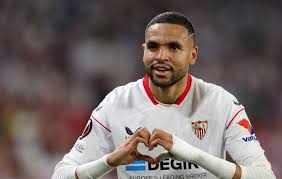 كيكي فلوريس يبحث عن مهاجم داعم ومساند ليوسف النصيري