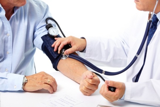 أزيلال.. 67 قافلة طبية متعددة التخصصات [وحدات طبية وفرق صحية متنقلة استهدفت أزيد من 13 ألف مواطن