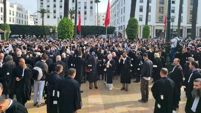 لثلاث أيام …المحاكم بدون محامون