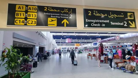 اثر الخلل المعلوماتي العالمي … المطارات تضع ” خطة طوارئ “