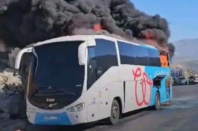نشوب حريق في حافلة لنقل المسافرين على مستوى الطريق الوطنية الرابطة بين مدينتي تطوان وشفشاون