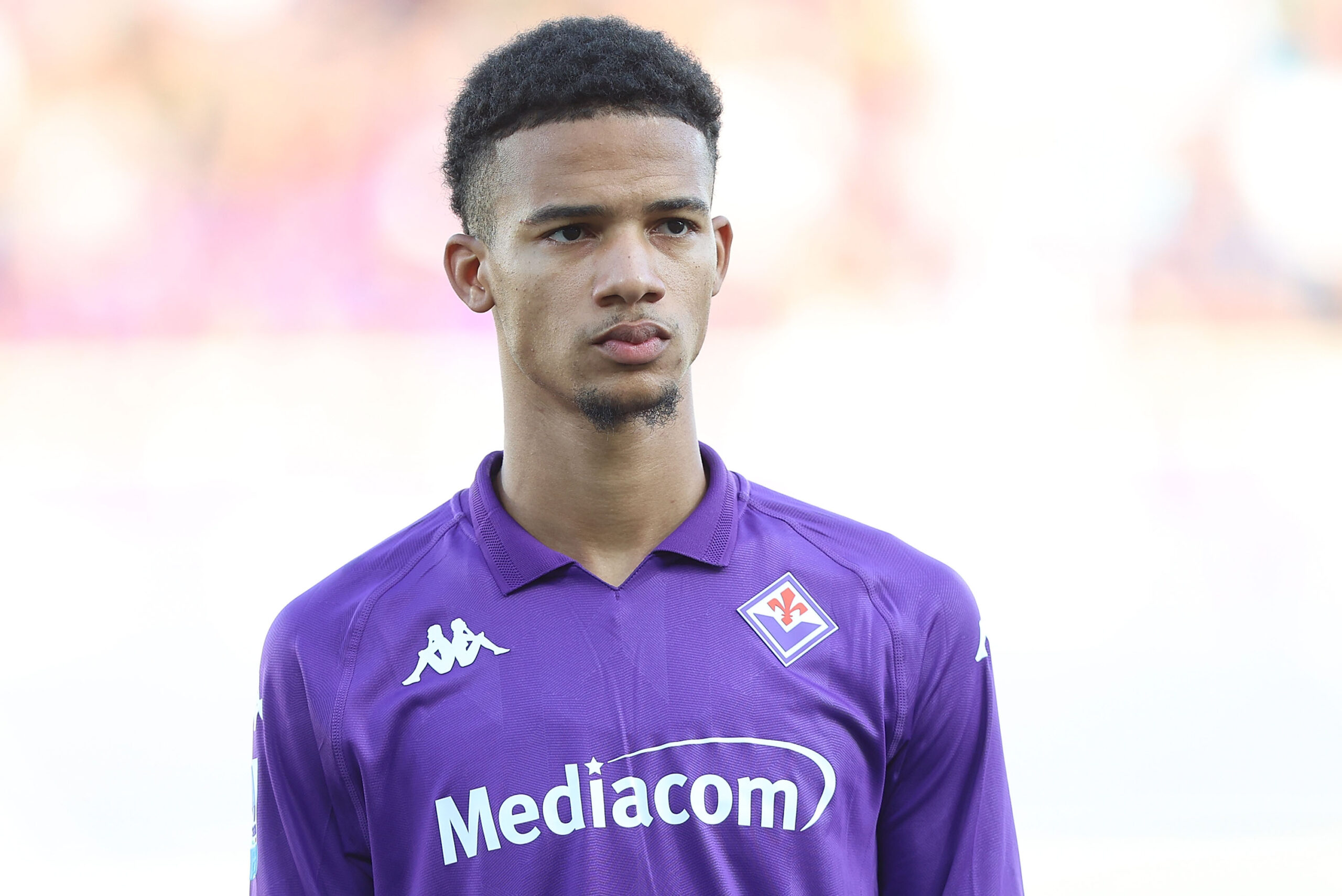 FLORENCE, ITALY - AUGUST 25: Amir Richardson of ACF Fiorentina looks on during the Serie match between Fiorentina and Venezia at Stadio Artemio Franchi on August 25, 2024 in Florence, Italy. (Photo by Gabriele Maltinti/Getty Images)