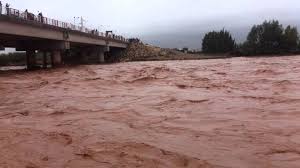 بركة يبرر تضرر القناطر جراء الفيضانات بتسجيل حمولة تساقطات غير مسبوقة منذ 1000 سنة