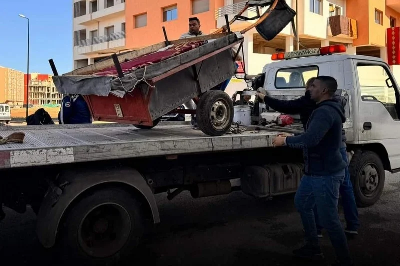 بني ملال … حملة واسعة لتحرير الملك العمومي بمشاركة العشرات من عناصر القوة العمومية