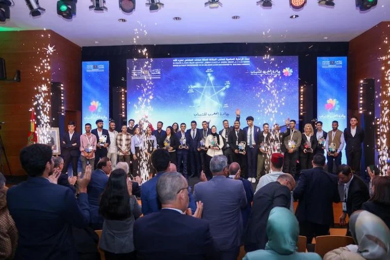 الشباب المغربي يتألق في حفل تتويج النسخة الأولى من جائزة المغرب للشباب
