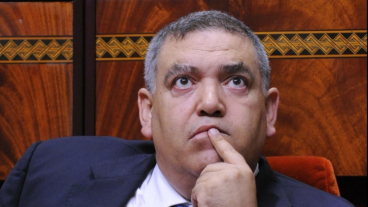 وزير الداخلية يضع حداً لتوالد الجمعيات ويدعو إلى ضبط قانوني صارم
