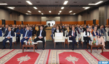  انعقاد لقاء جهوي تشاوري تحضيرا للنسخة الثانية للمناظرة الوطنية حول الجهوية المتقدمة