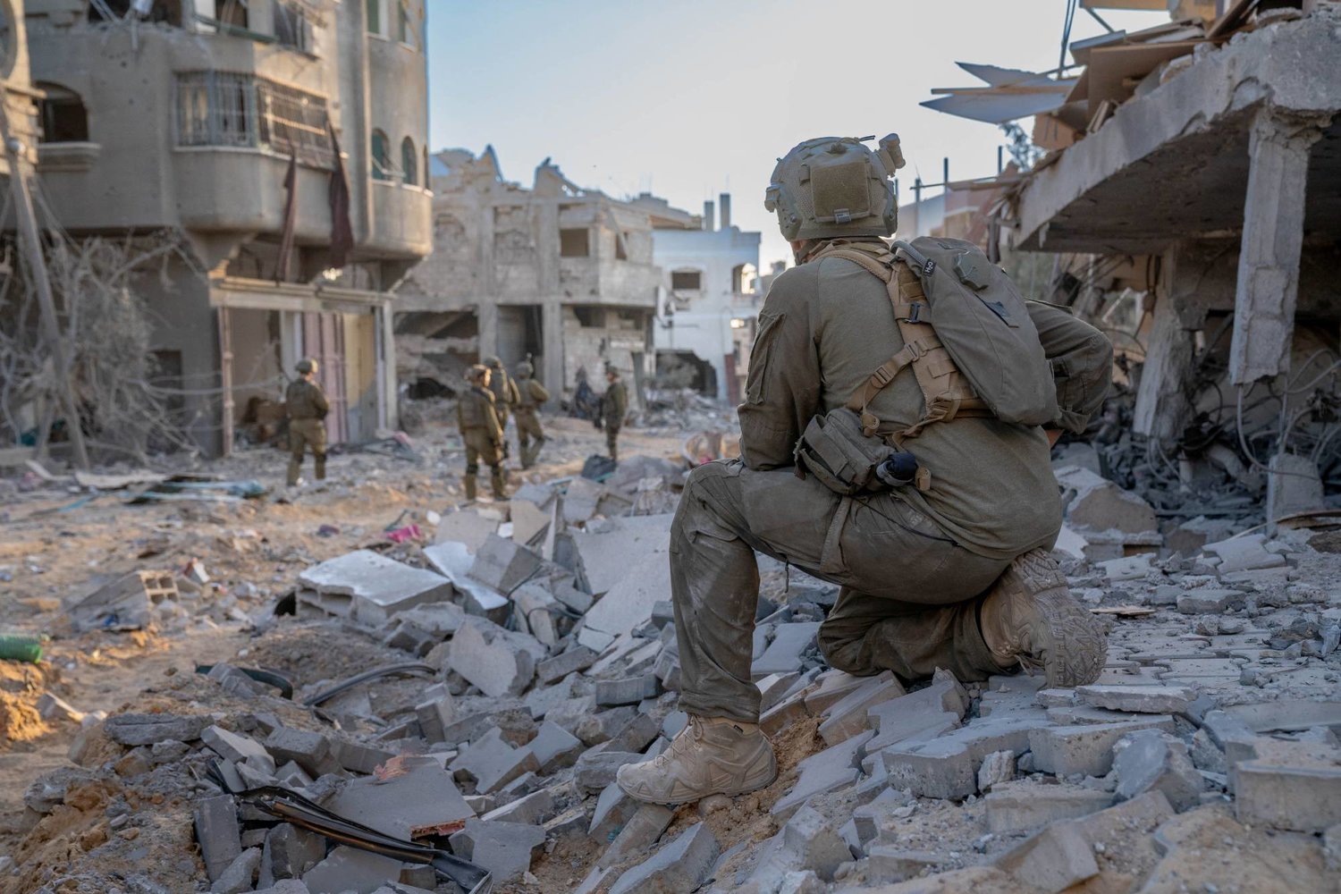 Israeli soldiers operate inside the Gaza Strip, amid the ongoing ground operation of the Israeli army against Palestinian Islamist group Hamas, according to the Israeli Defense Forces (IDF), in this handout picture obtained by Reuters on November 11, 2023. Israeli Defense Forces/Handout via REUTERS THIS IMAGE HAS BEEN SUPPLIED BY A THIRD PARTY