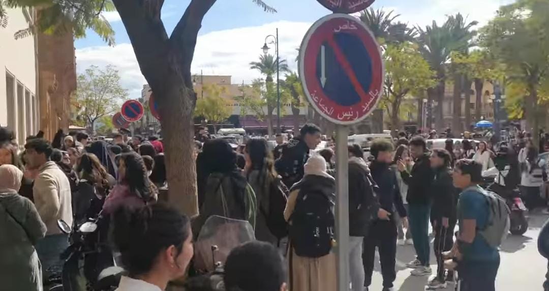 وجدة تغلي: أزمة النقل الحضري تشعل احتجاجات واسعة