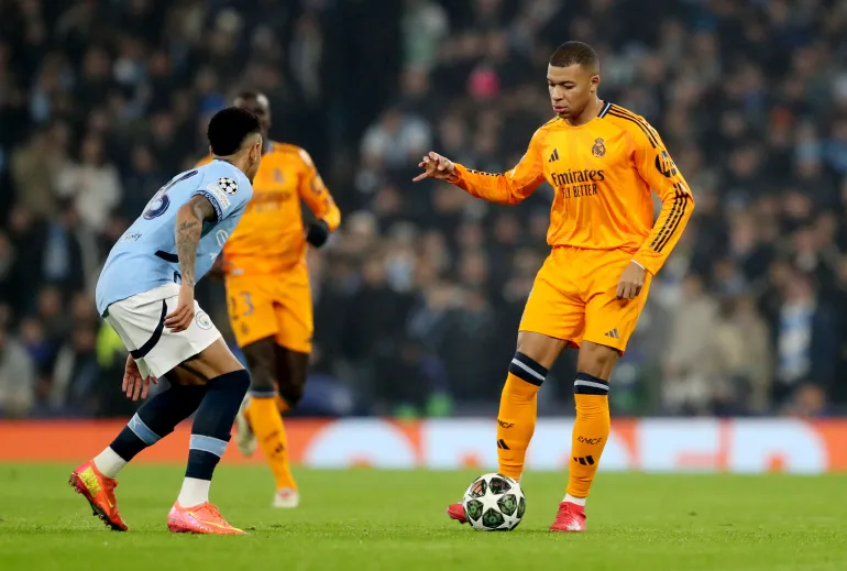 ريمونتادا ملكية.. ريال مدريد يقلب الطاولة على مانشستر سيتي في معقله