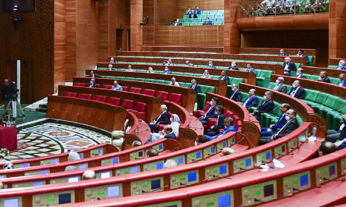 المصادقة على قانون الإضراب بالمغرب: لحظة مفصلية أم جدل متواصل؟