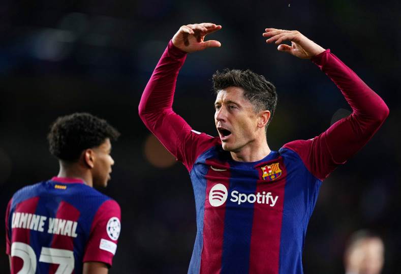 برشلونة يحجز مقعده في ربع نهائي الأبطال برقم مميز