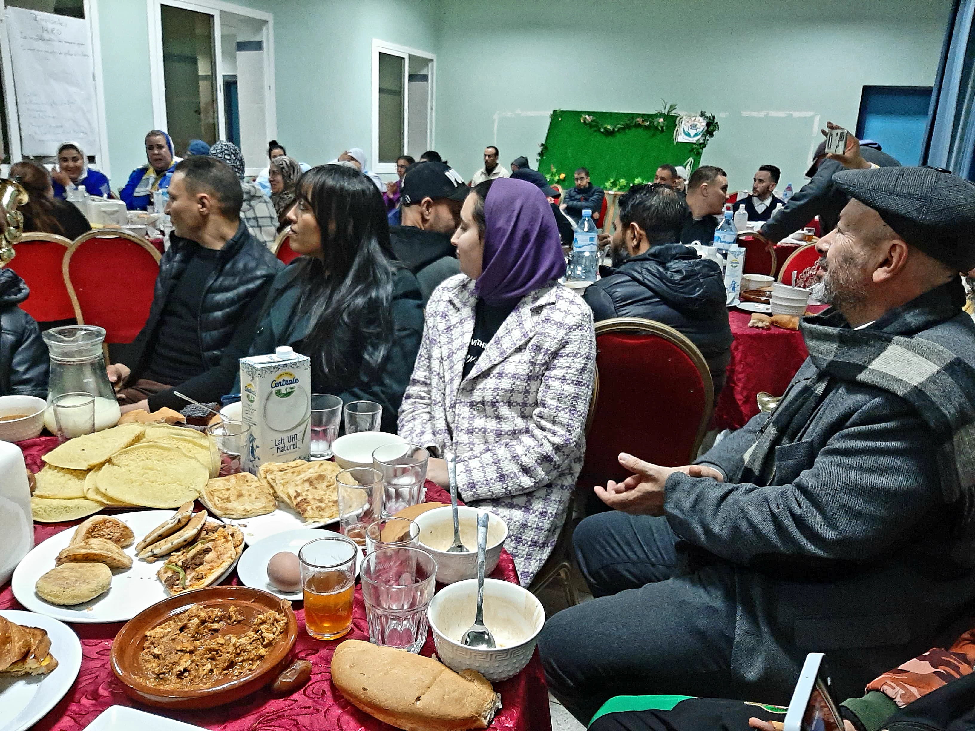 وجدة: جمعية شروق للصحة النفسية تنظم إفطارا جماعيا على شرف المرضى النفسيين