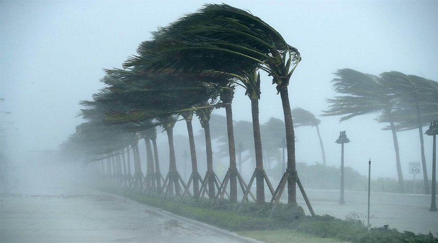 تحذيرات عاجلة: اضطرابات جوية عنيفة تهدد حركة السير في المغرب!