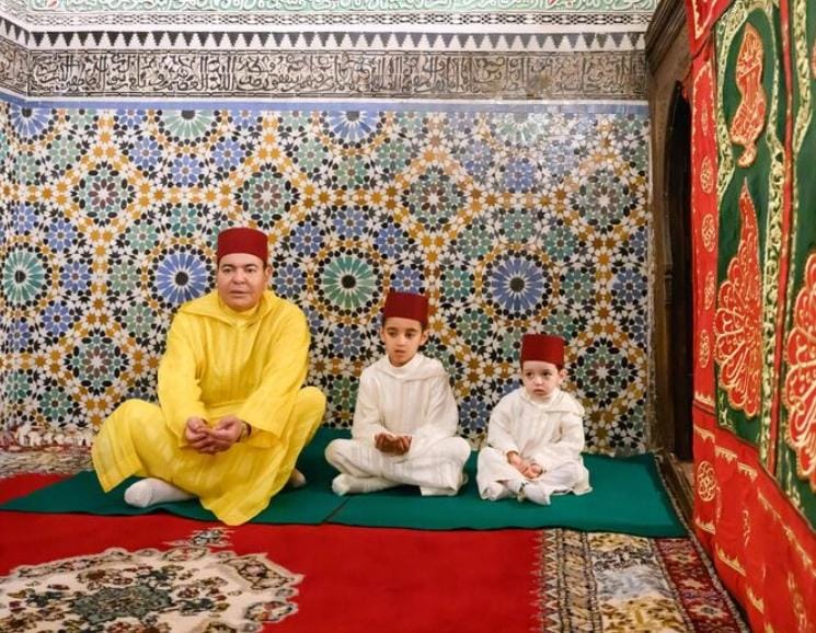 في أجواء روحانية.. الأمير مولاي رشيد يحتفل بختان الأميرين مولاي أحمد ومولاي عبد السلام بفاس