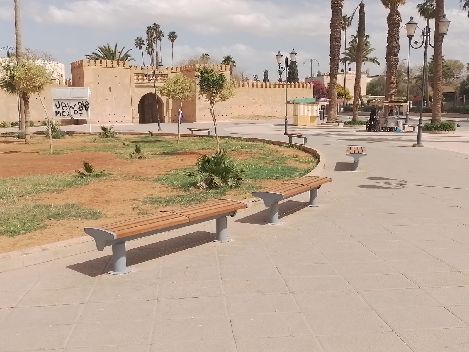 وجـدة: الشروع في إصلاح وتهيئة مجموعة من الساحات العمومية بالمدينة