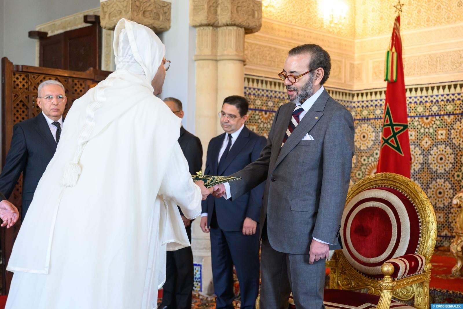 صاحب الجلالة الملك محمد السادس يعين عددا من السفراء الجدد