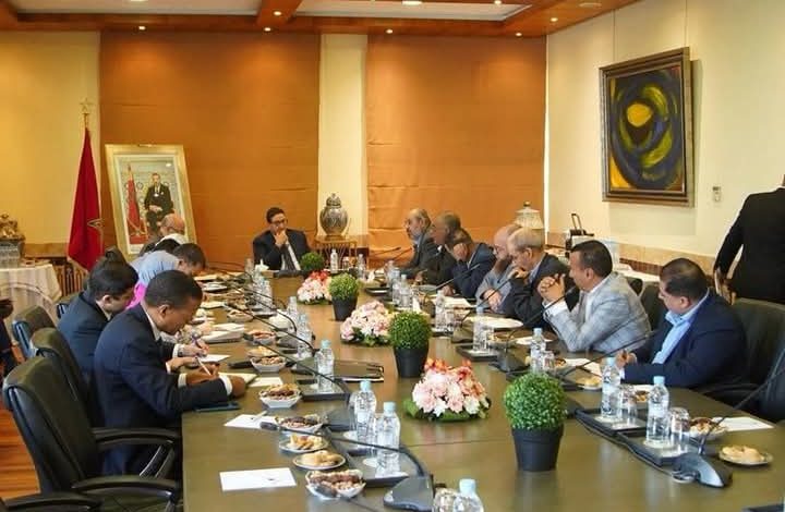 فاتح ماي ..وزارة النقل تعزز الحوار مع مهنيي النقل لإصلاح القطاع وتنشيط الاستثمار