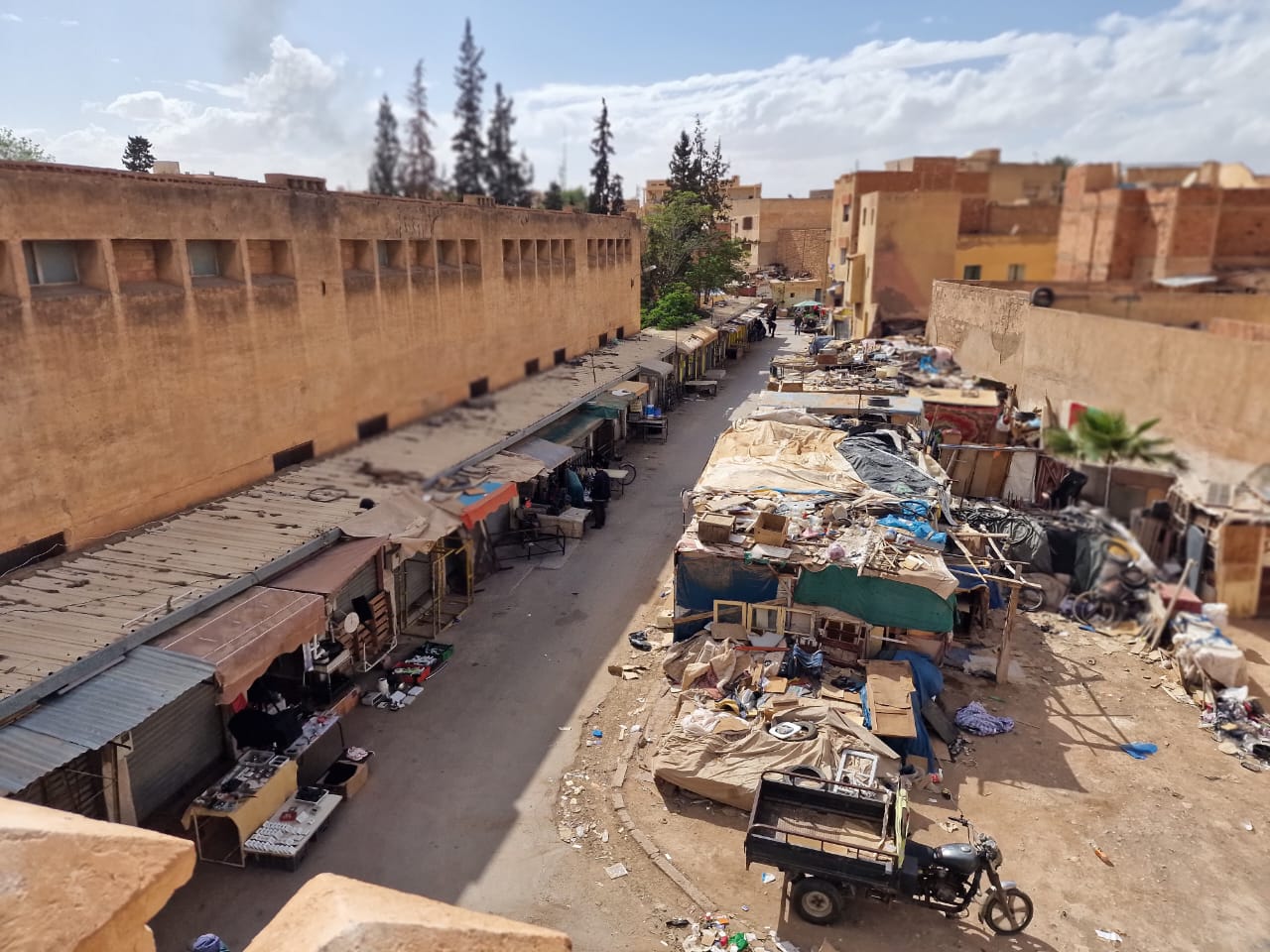 وجدة أكثر من 30 سنة من العشوائية في زنقة سيدي عمر والسلطات تبدأ حملتها للتنظيم