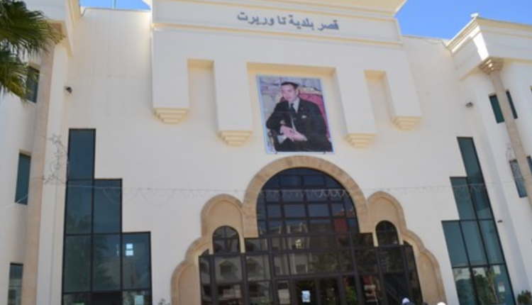 إدانة رئيس جماعة تاوريرت المعزول بالسجن بسبب تبديد أموال ومنح رخص غير قانونية