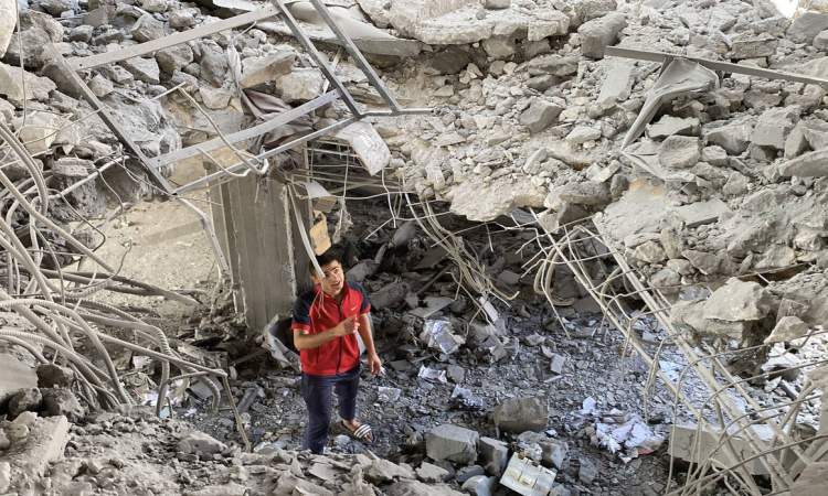 جمود في مفاوضات غزة رغم التفاؤل الأميركي.. وكمين خان يونس يعمق مأزق إسرائيل