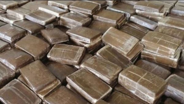إحباط محاولة تهريب 7 أطنان من الشيرا عبر المسالك البحرية