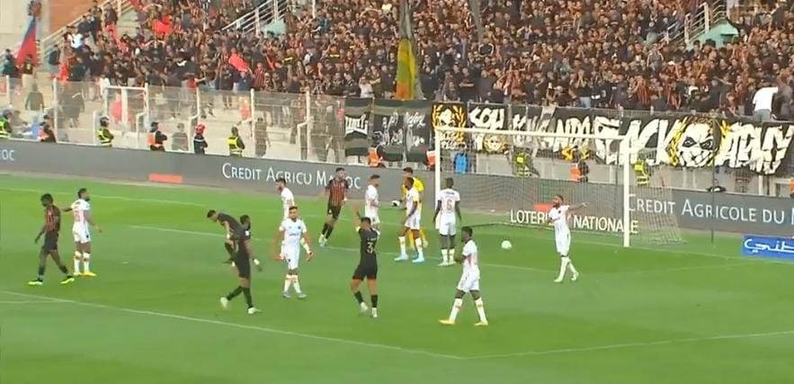 نهضة بركان تطيح بالجيش الملكي وتبلغ نصف نهائي كأس العرش بعد مباراة مثيرة