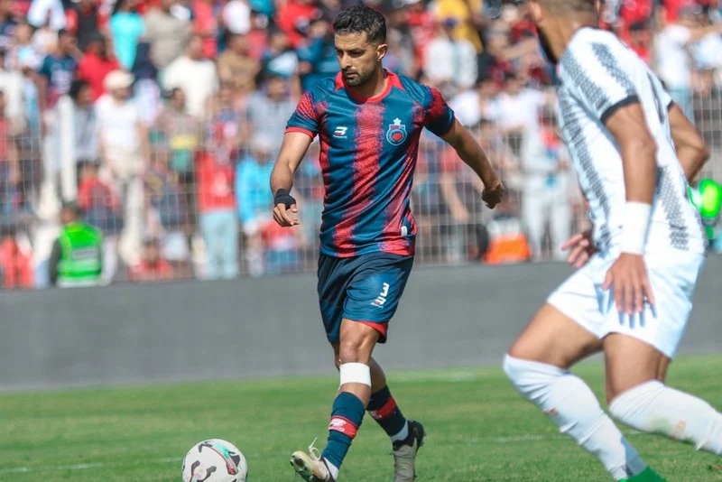 أولمبيك آسفي ينتزع بطاقة العبور إلى نهائي كأس العرش رغم النقص العددي