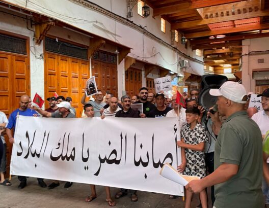 احتجاج تجار المدينة القديمة بتازة ضد زيادات “مجحفة” في السومة الكرائية