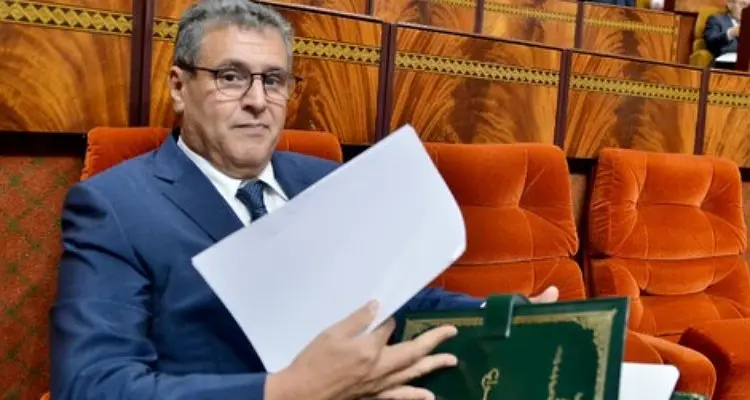 رئيس الحكومة يواجه أسئلة النواب حول السياسة العامة والبرلمان يصوت على قوانين استثمار وتعليم وصحة