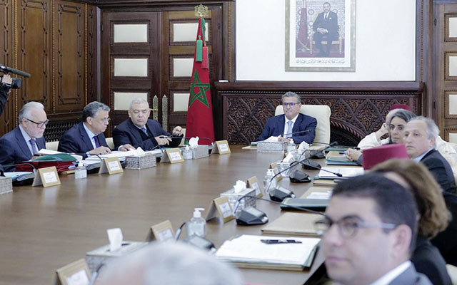 بعد تجربة متعثرة.. الحكومة تصادق على قانون جديد لإعادة تنظيم مجلس الصحافة