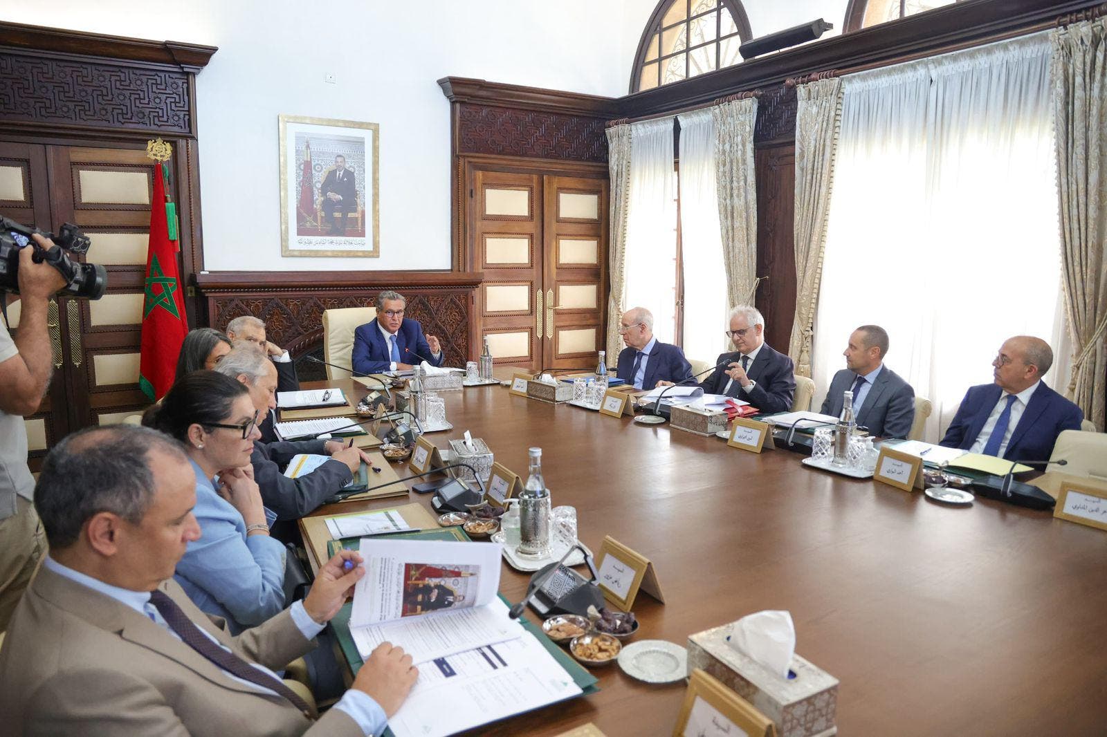 أخنوش يترأس اجتماع لجنة إعادة الإعمار ويشدد على تسريع وتيرة الأشغال بالحوز