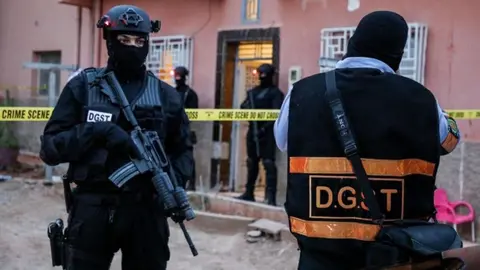 عملية أمنية توقف مشتبهًا في قضايا التطرف خلال مداهمة فجـرية بالمغرب