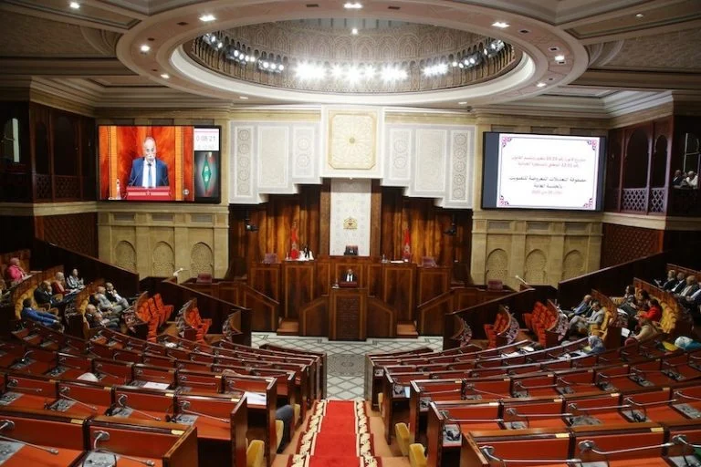 غياب جماعي يثير الجدل تحت قبة البرلمان رغم جدول أعمال تشريعي “استثنائي”