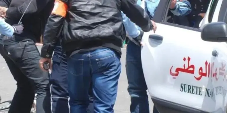 موقوف يفر من قبضة الأمن داخل محكمة .. ويُعتقل في أقل من ساعة